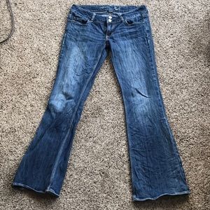 Women’s American eagle jeans